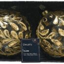 2 διάφανες γυάλινες μπάλες με χρυσά φύλλα.