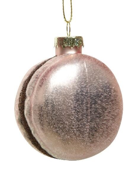 Χριστουγεννιάτικο στολίδι, χρώματος rose gold, σε σχήμα μακαρόν με καφέ γέμιση. Κρέμεται με χρυσή κλωστή. Η επιφάνεια έχει αραιή στρώση γκλίτερ.