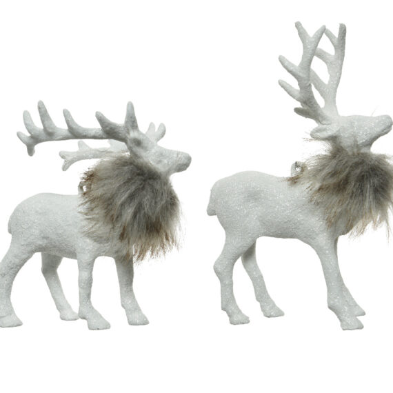 Σετ δυο λευκοί τάρανδοι στολίδι δέντρου με ψεύτικη γούνα. Ό ένας έχει τα κερατάκια του ψηλά και ο άλλος προς τα πίσω.  Διάσταση 11x3x15cm