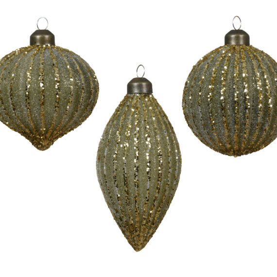 Σετ 12 τμχ χριστουγεννιάτικο χρυσό-λαδί στολίδι σε 3 σχέδια 4 στολίδια σε σχήμα ρόμβου με κάθετες γραμμές από χρυσές πούλιες 4 στολίδια σε σχήμα μπάλας με κάθετες γραμμές από χρυσές πούλιες 4 στολίδια σε κωνικό σχήμα με κάθετες γραμμές από χρυσές πούλιες Διάμετρος 8εκ.